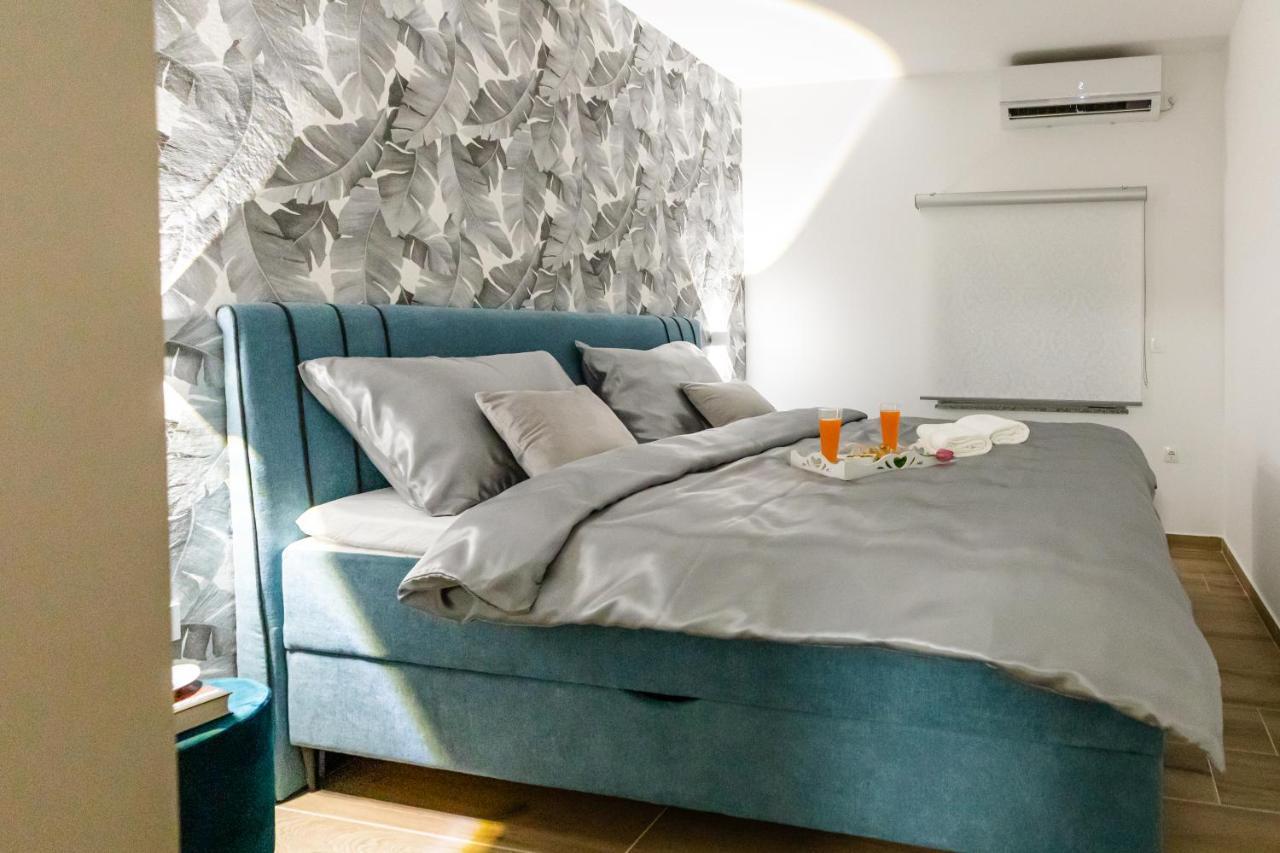 Apartman Laura Vir Ngoại thất bức ảnh