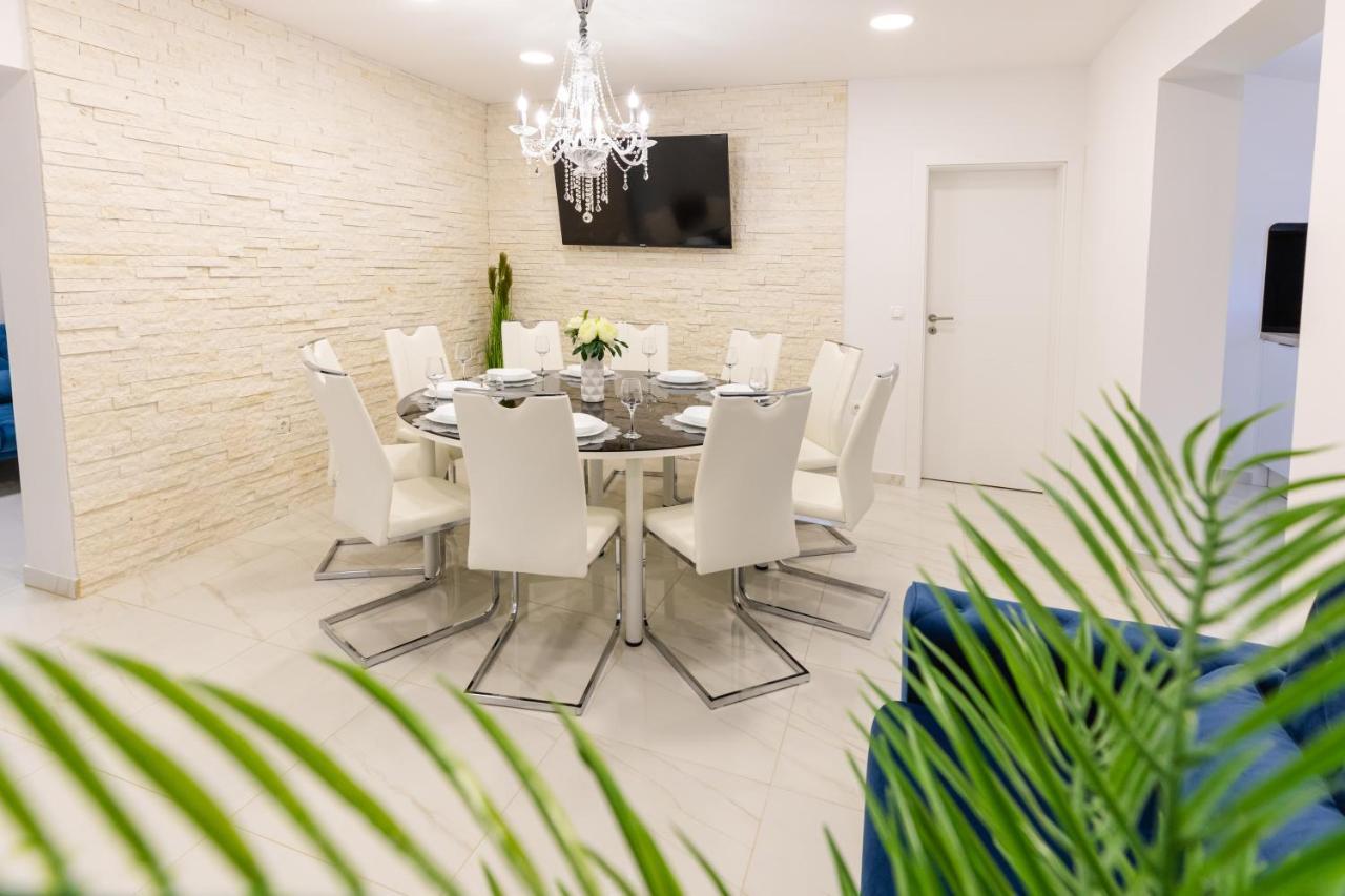 Apartman Laura Vir Ngoại thất bức ảnh