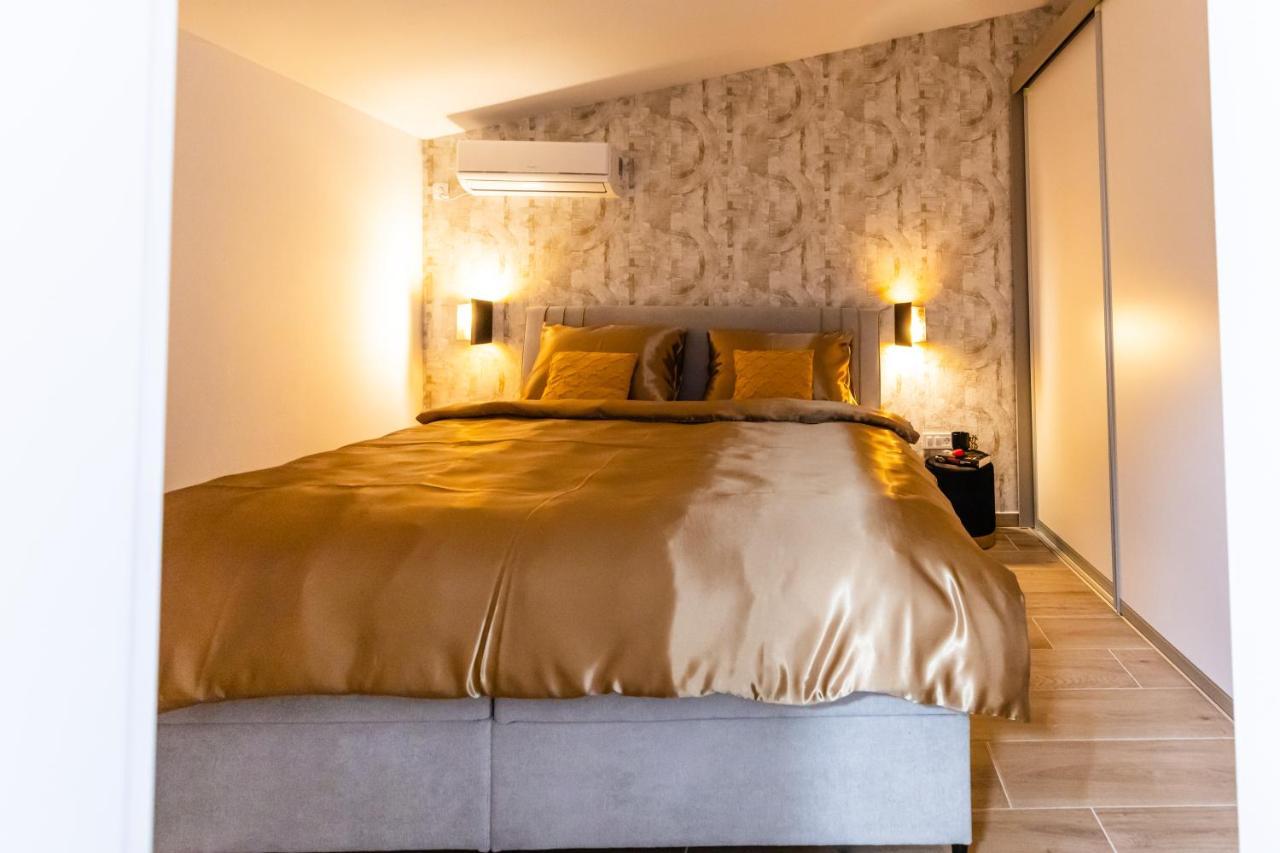 Apartman Laura Vir Ngoại thất bức ảnh