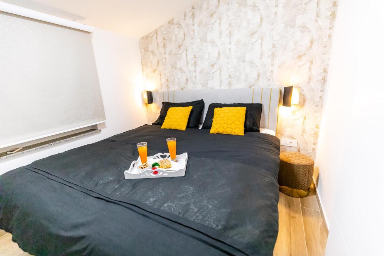 Apartman Laura Vir Ngoại thất bức ảnh