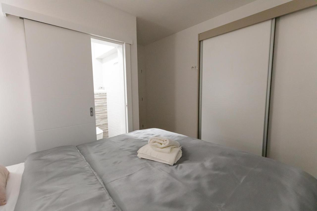 Apartman Laura Vir Ngoại thất bức ảnh