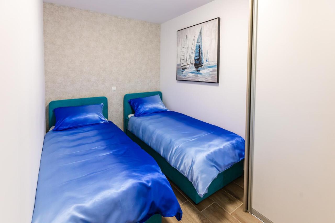 Apartman Laura Vir Ngoại thất bức ảnh