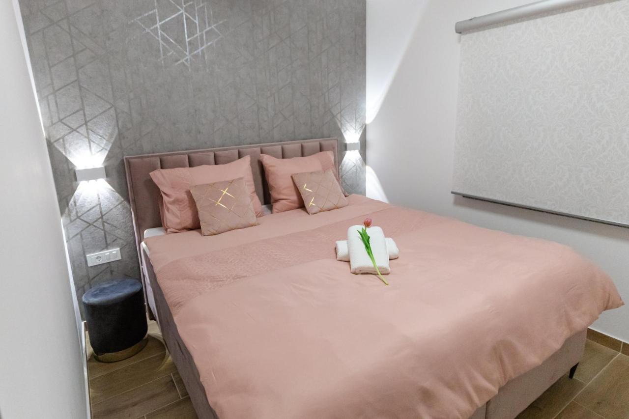 Apartman Laura Vir Ngoại thất bức ảnh